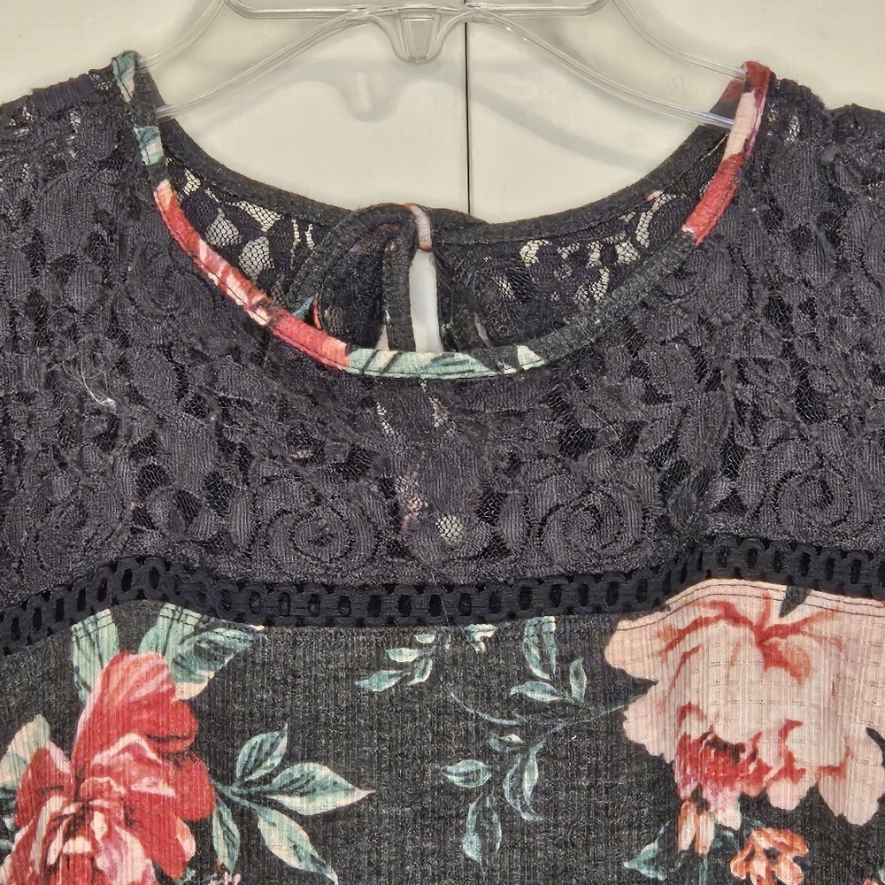 Multicolored Floral Tee - Picture 2 of 5